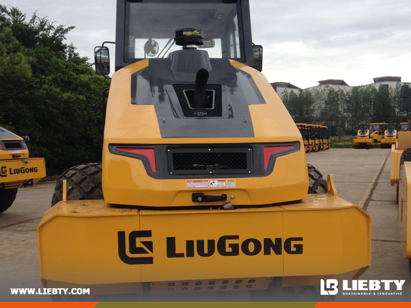  Azerbaijan - 1 Unit LIUGONG Road Roller CLG6614E