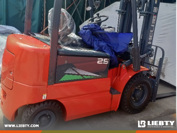 Mozambique - 2 Units HELI CPD25 Forklift