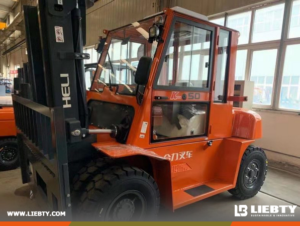 Russia - 1 Unit HELI CPCD50 Forklift