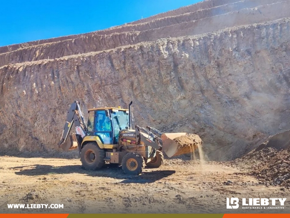 Efficient And Versatile! XCMG Digs And Installs Fans In South American Mining Customers