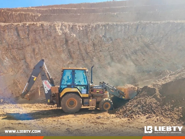 Efficient And Versatile! XCMG Digs And Installs Fans In South American Mining Customers