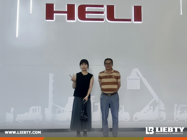 China Customer Visited HELI Factory