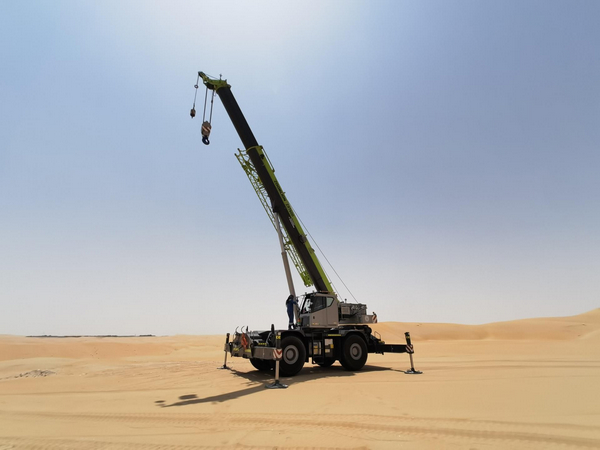 ZOOMLION's Engineering Cranes Are on Display in the UAE