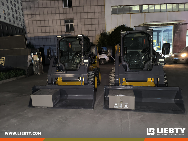  Peru - 2 Units XCMG XC740K Skid Steer Loaders