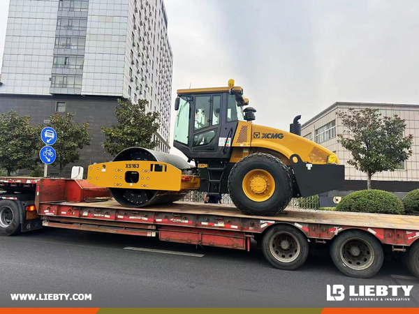 Azerbaijan - 1 Unit XCMG XS163 Road Roller