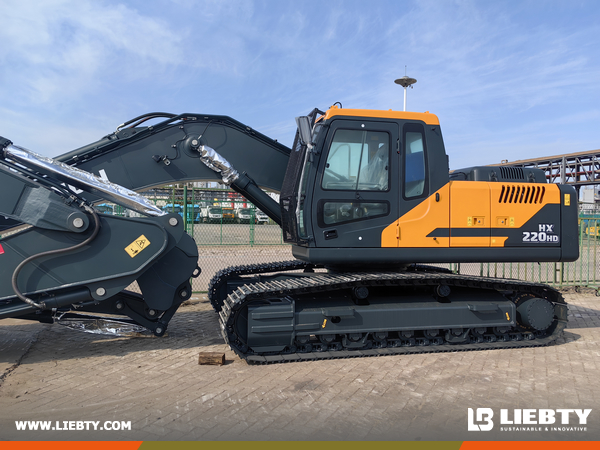 Algeria - 1 Unit HYUNDAI HX220HD Excavator