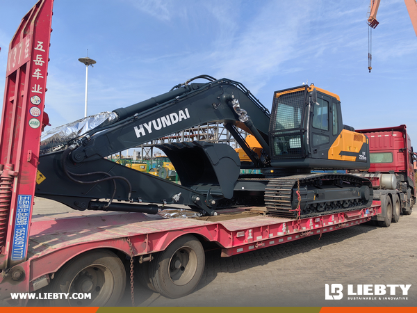 Algeria - 1 Unit HYUNDAI HX220HD Excavator
