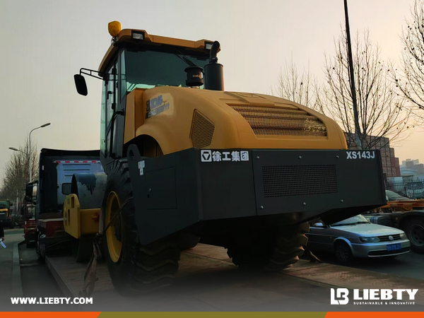 Algeria - 1 Units XCMG Road Roller XS143J