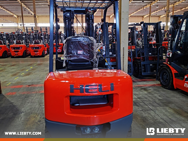 Pakistan - 1 Unit HELI CPC30 Forklift