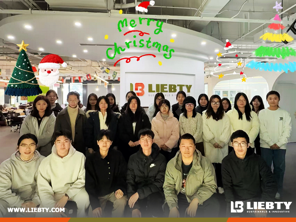 LIEBTY Holds Christmas Sharing Activity