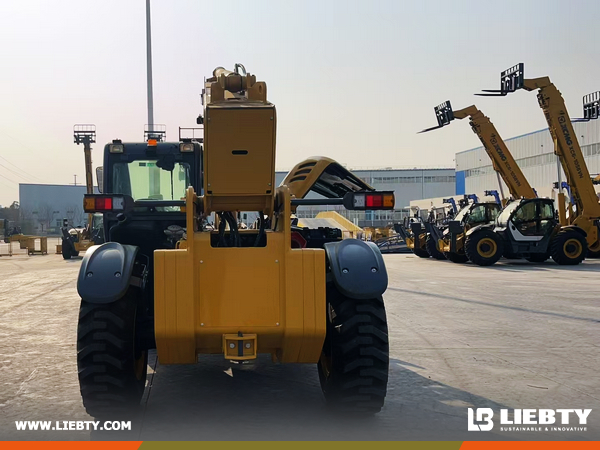 Romania - 1 Unit XCMG XC6-4517K Telehandler