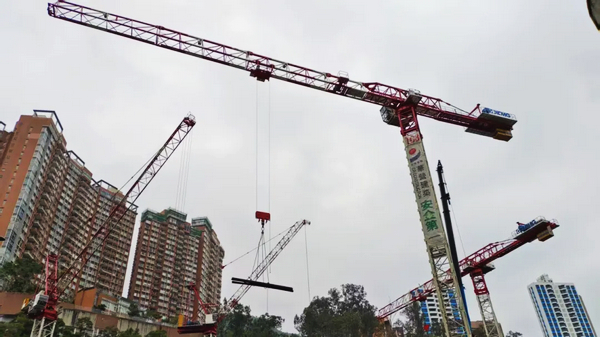 XCMG Tower Cranes Support Hong Kong Data Center Project