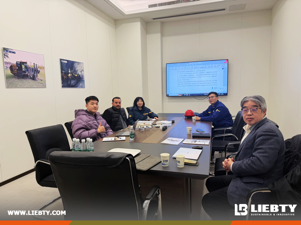 Algeria Client Visited XCMG Factory & LIEBTY Office