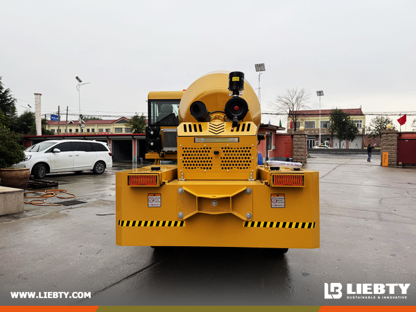 Peru - 1 Unit XCMG SLM3500S Self-loading Mixer