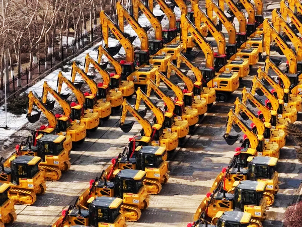 SHANTUI Equipment Batch Delivery Supports Forestry Construction