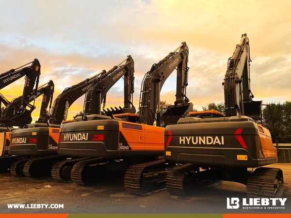 Algeria - 1 Unit HYUNDAI HX340HD Crawler Excavator 