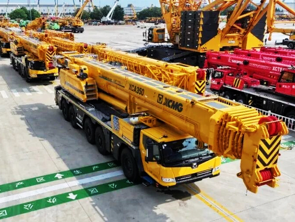 XCMG Sets New Export Records in Southeast Asia with Ultra-Large-Tonnage Cranes