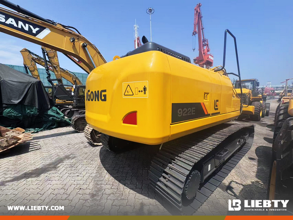 Tanzania - 1 Unit LIUGONG CLG922E Crawler Excavator